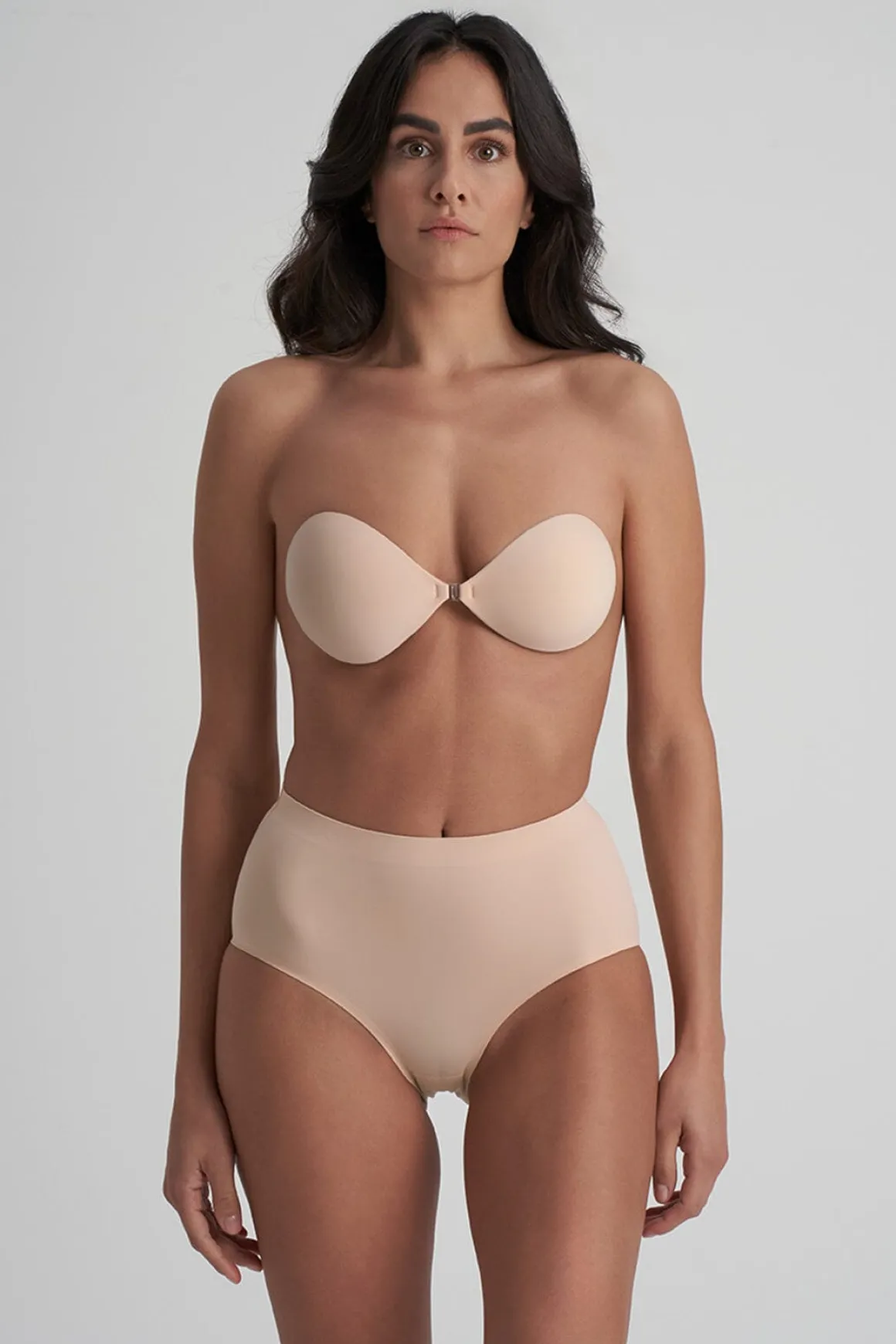 Selbstklebender BH für rückenfreie Looks – Bye Bra